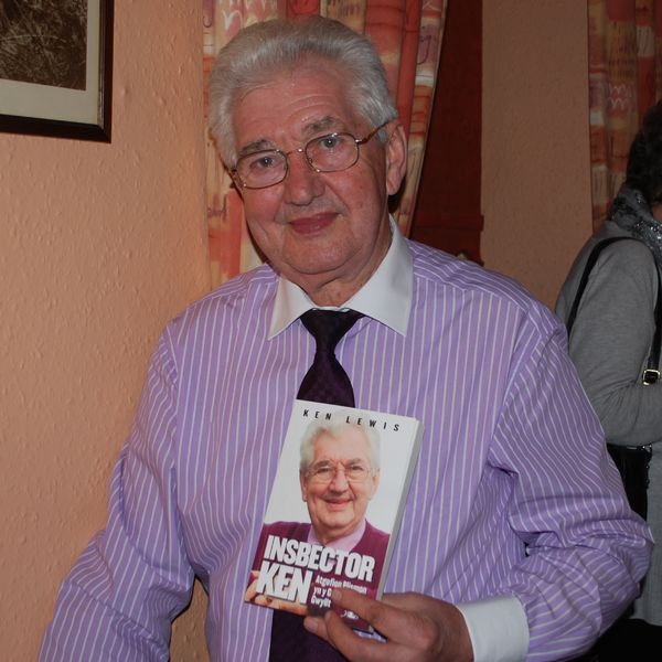 A picture of Ken Lewis